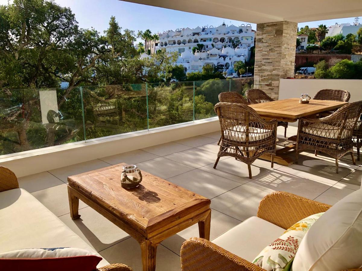 Modern Apartment In Front Of Cabopino Golf Marbella Eksteriør bilde